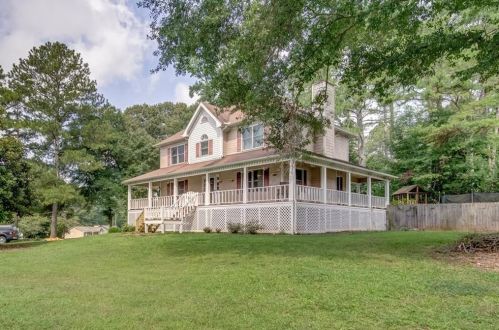 150 Village Ct, Holly Springs, GA 30188-1949
