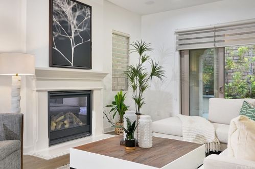 121 Long Fence, Irvine CA  92602-1807 exterior