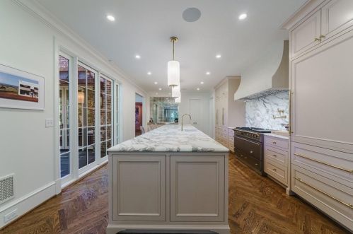 3180 Arden Rd, Atlanta GA  30305-1912 exterior