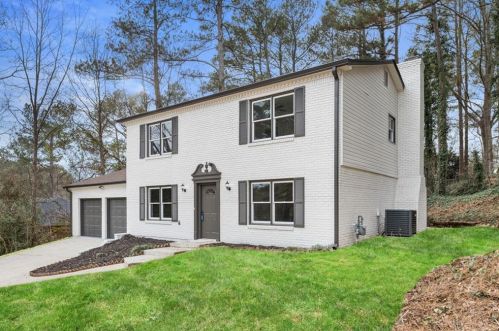 1447 Manchester Ct, Lilburn, GA 30047-2017
