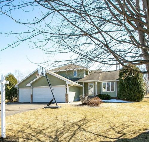 9310 Red Rock Ln, Monticello, MN 55362-8435