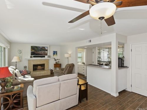 6718 Rycroft Dr, Riverside CA  92506-5315 exterior