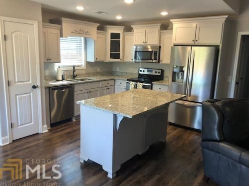 256 Tavern Ln, Statesboro, GA 30458-0162