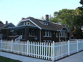 442 Tremont St, Kewanee, IL 61443-2844