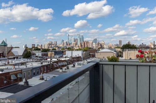 1646 12th St, Philadelphia PA 19148-1002 exterior