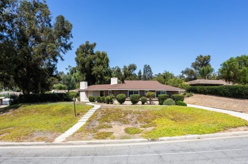 15151 Carretera Dr, Whittier, CA 90605-1659
