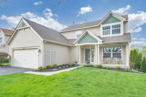 1120 Lancaster Cir, South Elgin, IL 60177-2808