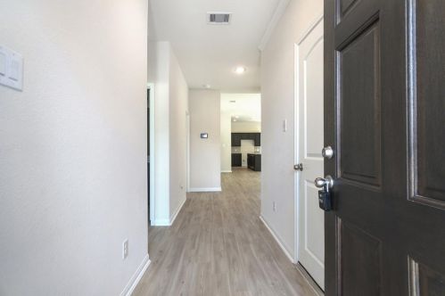 1722 Cindy Ln, Conroe TX  77304-3158 exterior