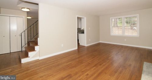 6700 Little Ann Ct, Springfield VA  22152-2629 exterior