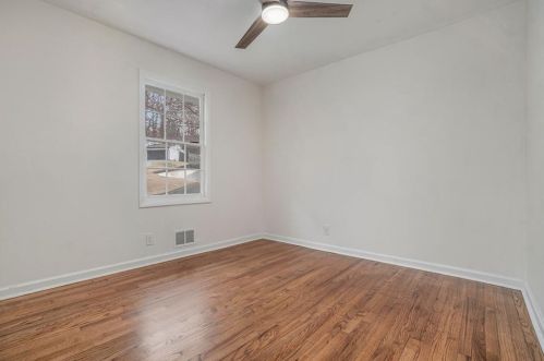 830 Magna Carta Dr, Atlanta GA  30318-6060 exterior