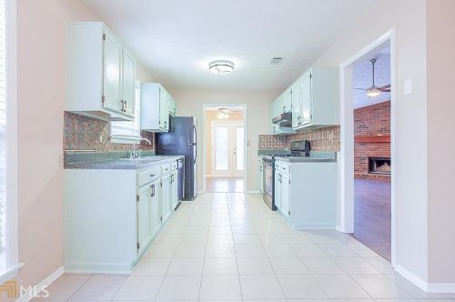 1066 Plantation Way, Conyers GA  30094-4124 exterior
