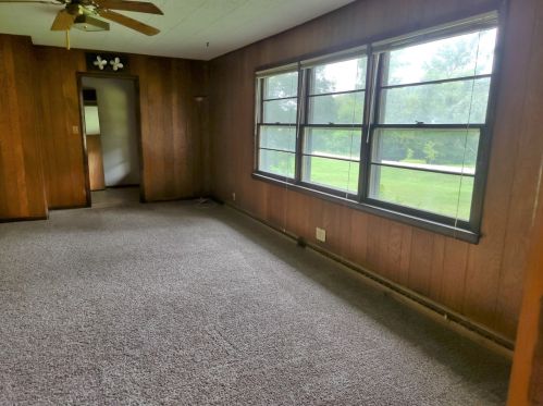 12302 Sunset Dr, Sycamore IL  60178-8121 exterior