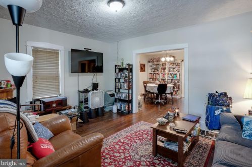 18 Creston Ave, Camden NJ  08106-2304 exterior