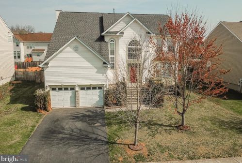 67 Barksdale Dr, Charles Town, WV 25414-5615