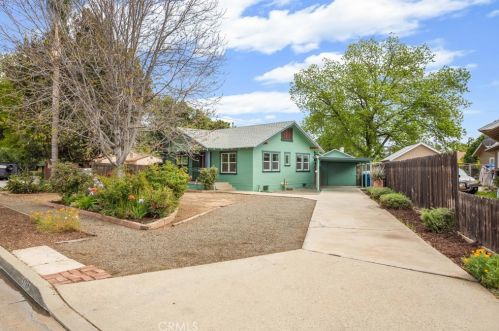 5766 Grand Ave, Riverside CA  92504-1300 exterior