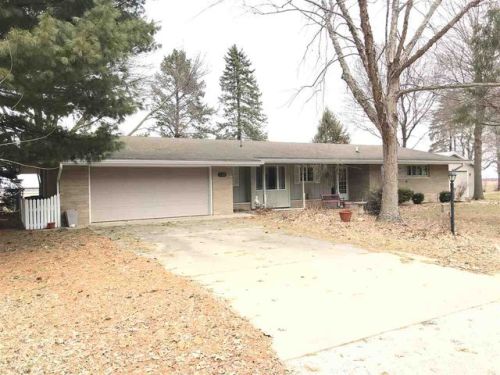 1325 Blue Spruce Dr, Cordova, IL 61242-9702