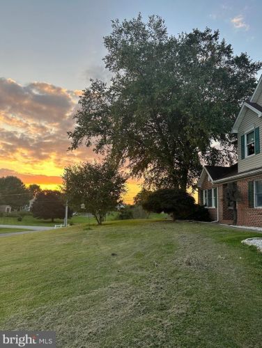 405 Chestnut Hill Rd, Forest Hill, MD 21050-1505