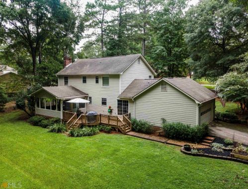 211 Willowcrest Way, Lagrange GA  30240-6317 exterior