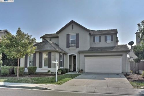 2686 Driftwood St, Hayward, CA 94545-1306