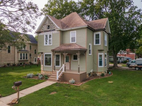 320 Lincoln St, Swygert, IL 61764-2511