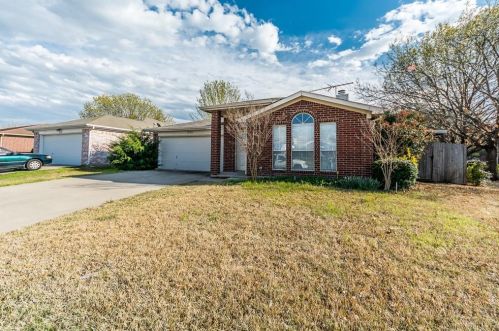 3724 Chaddybrook Ln, Fort Worth TX  76137-1056 exterior