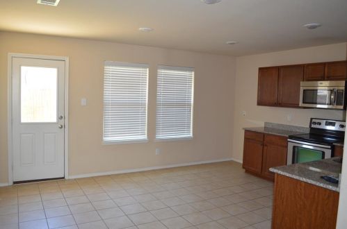 317 Turquoise Dr, Fort Worth TX  76131-3706 exterior