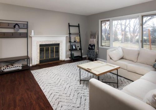 14683 Dunbar Ct, Saint Paul, MN 55124-4207