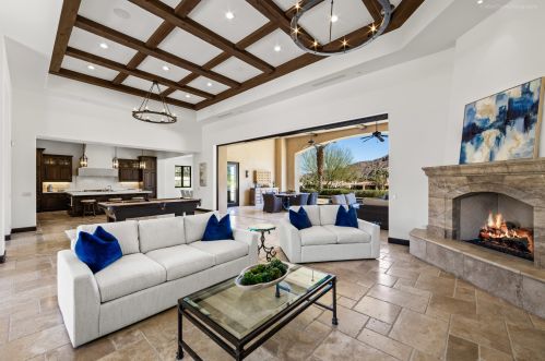 52970 Del Gato Dr, La Quinta, CA 92253-7324