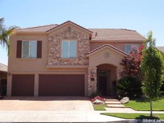 1272 Stonebridge Dr, Lodi, CA 95242-9178