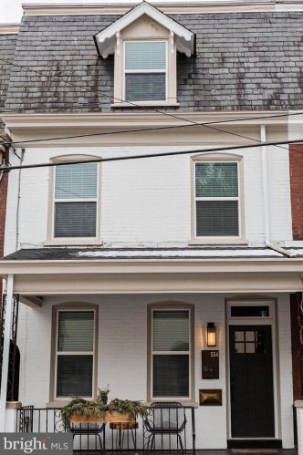 554 Spruce St, Lancaster, PA 17603-3353