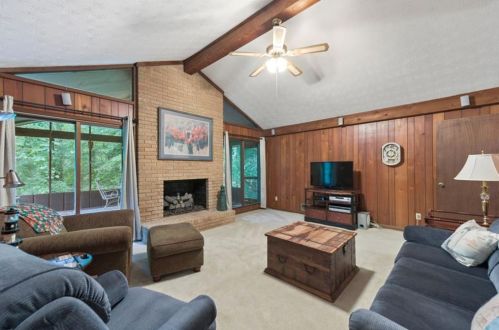 3144 Periwinkle Dr, Lithonia, GA 30078-3830