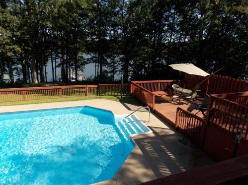 4611 Pine St, Anderson, SC 29621