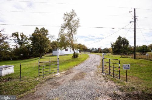 12212 Nokesville Rd, Bristow, VA 20136-1302