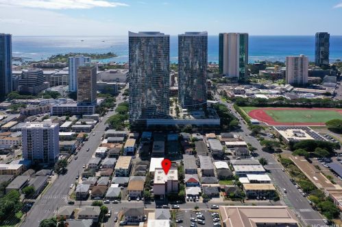 1129 Rycroft St, Honolulu HI  96814-2853 exterior