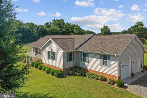 59 Dameron St, Walmsley, VA 22435