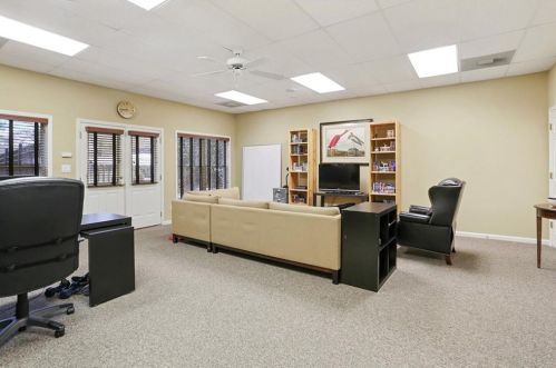 2169 Cumberland Dr, Smyrna GA  30080-4601 exterior
