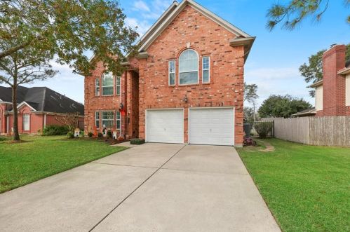 1929 Prairie Creek Dr, Pearland, TX 77581-5656
