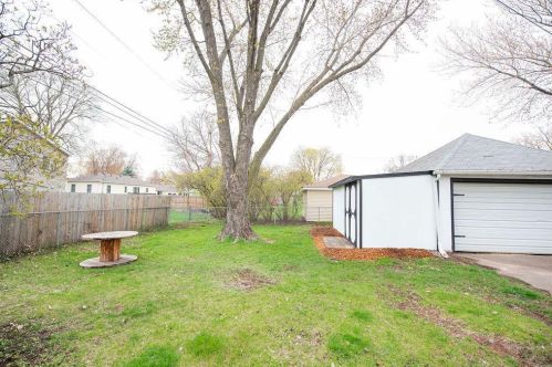 800 58th Ave, Minneapolis MN  55430-2708 exterior