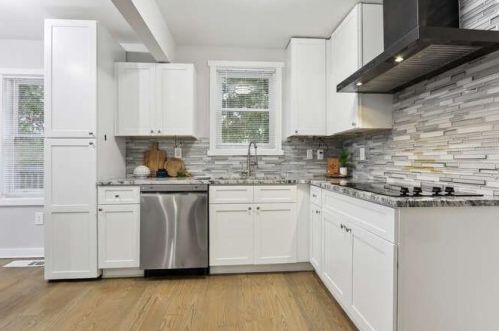 3904 Clairmont Rd, Atlanta GA  30341-4914 exterior