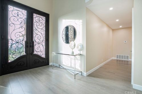 815 Moorside Dr, Glendale CA  91207-1135 exterior