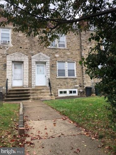 6294 Large St, Philadelphia, PA 19149-2704