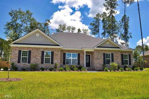 104 Sweetwater Cir, Rincon, GA 31326-9683