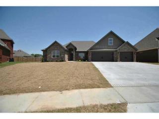 5402 60th Pl, Rogers, AR 72758-8230