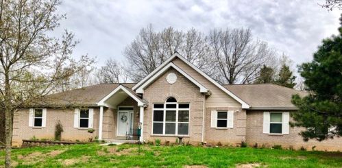 10439 Honeystone Rd, Catawissa, MO 63015-2438