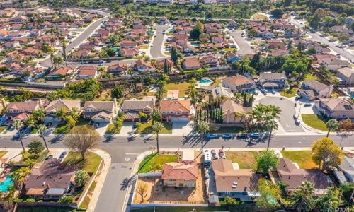 11440 Arizona Ave, Riverside CA  92503-8811 exterior