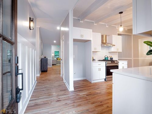 2114 Drew Valley Rd, Atlanta GA  30319-3918 exterior