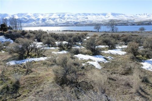 310 Desert Aire Dr, Desert Aire, WA 99349-1914