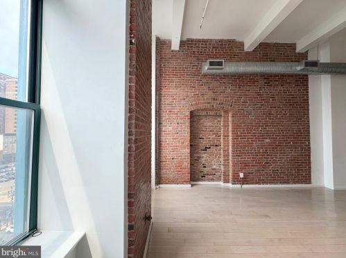 726 Market St, Philadelphia, PA 19106-2304