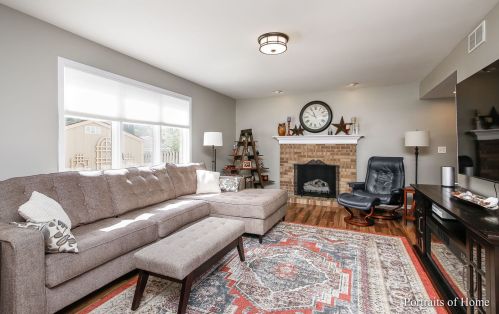 531 4th Ave, Addison IL  60101-2273 exterior