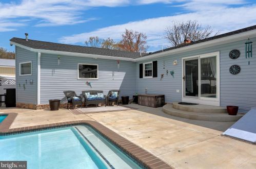 716 Paradise Rd, Aberdeen MD  21001-1613 exterior